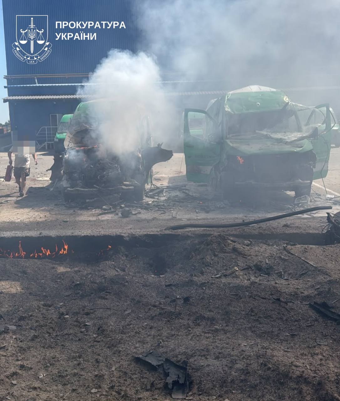 ОНОВЛЕНО: росія вдарила по складських приміщеннях на околиці Броварів: є загиблий, шестеро поранених