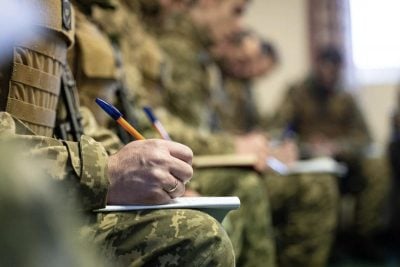 Далекі від реалій: чому заброньованим "віпам" слід заборонити коментувати мобілізацію