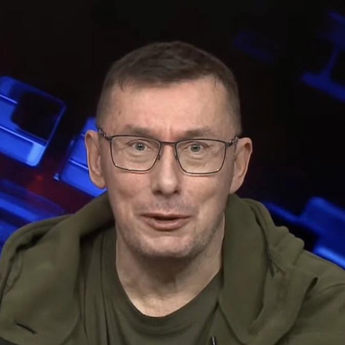 "Ми живемо на цвинтарі": обшуки в Офісі генпрокурора породили символічне порівняння
