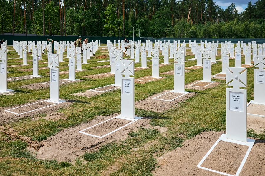 На Національному військовому меморіальному кладовищі усувають наслідки сильних опадів
