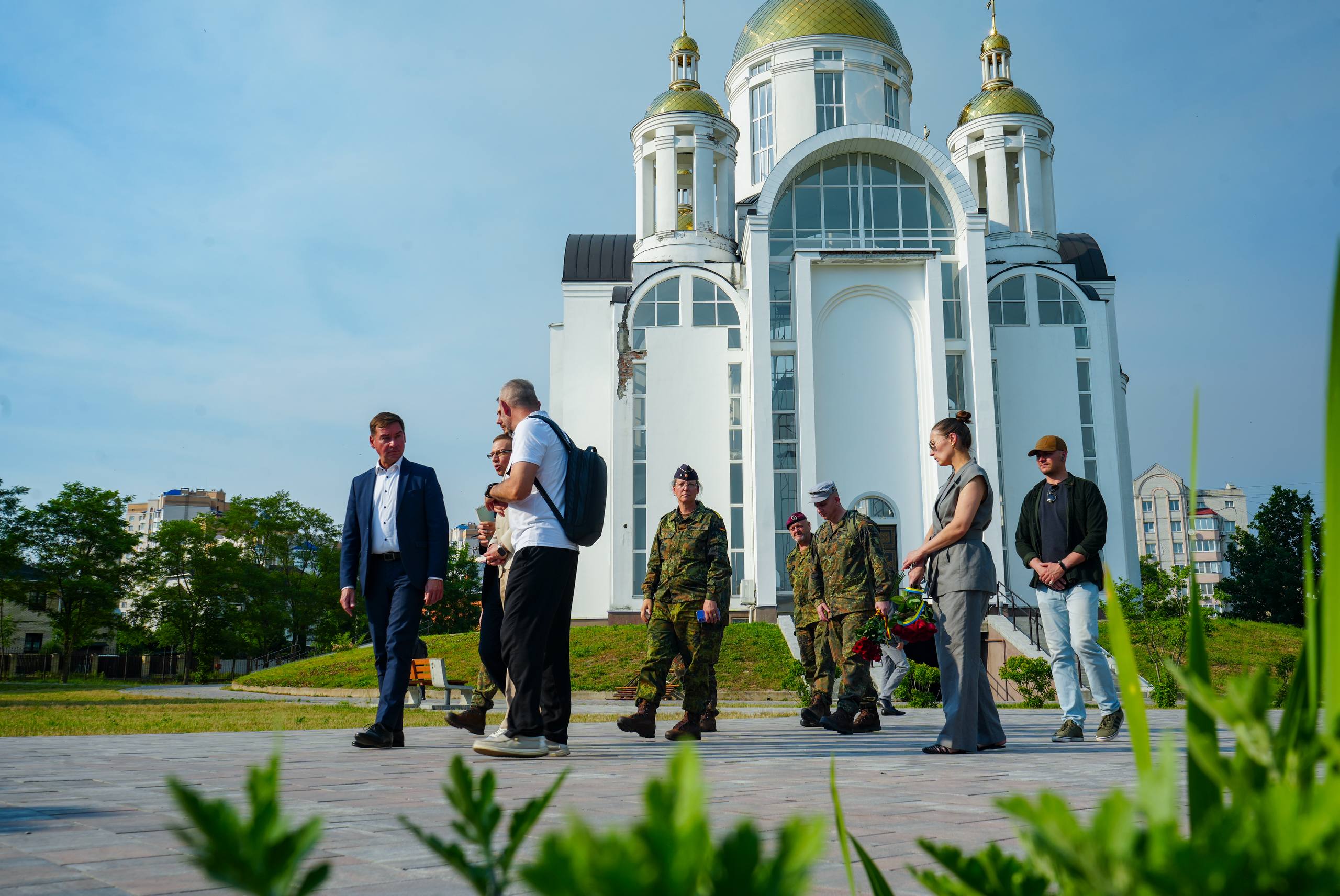Німецька делегація на чолі з Себастьяном Гартманном побувала у Бучі