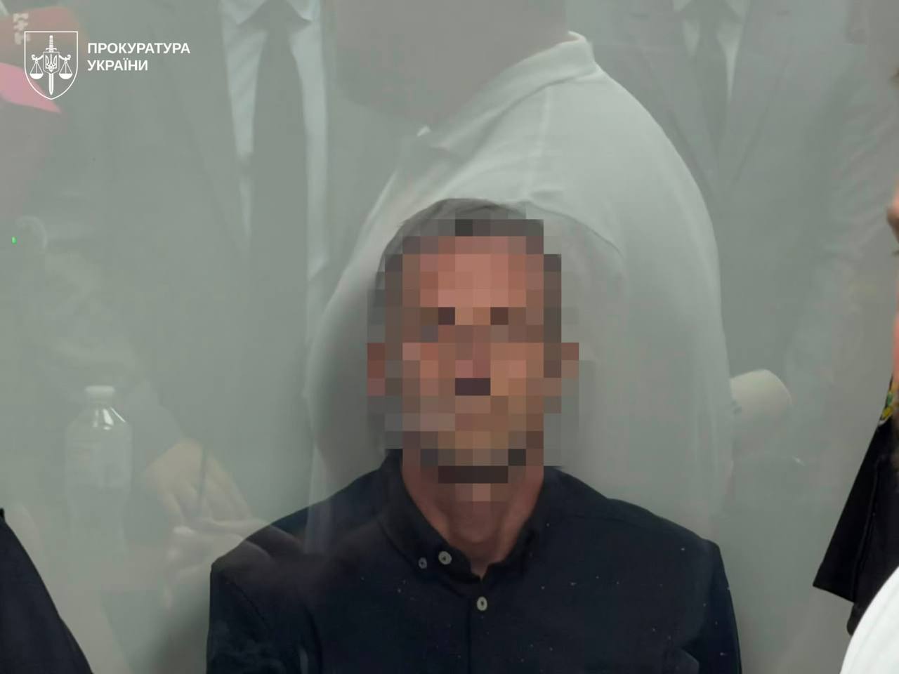 "Усвідомлюю відповідальність": суд обирає запобіжний захід організатору виставки, по якій вдарила росія