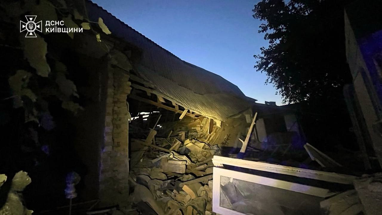 Російська атака на Київщину: у Броварському районі постраждали п'ятеро людей, серед них дитина