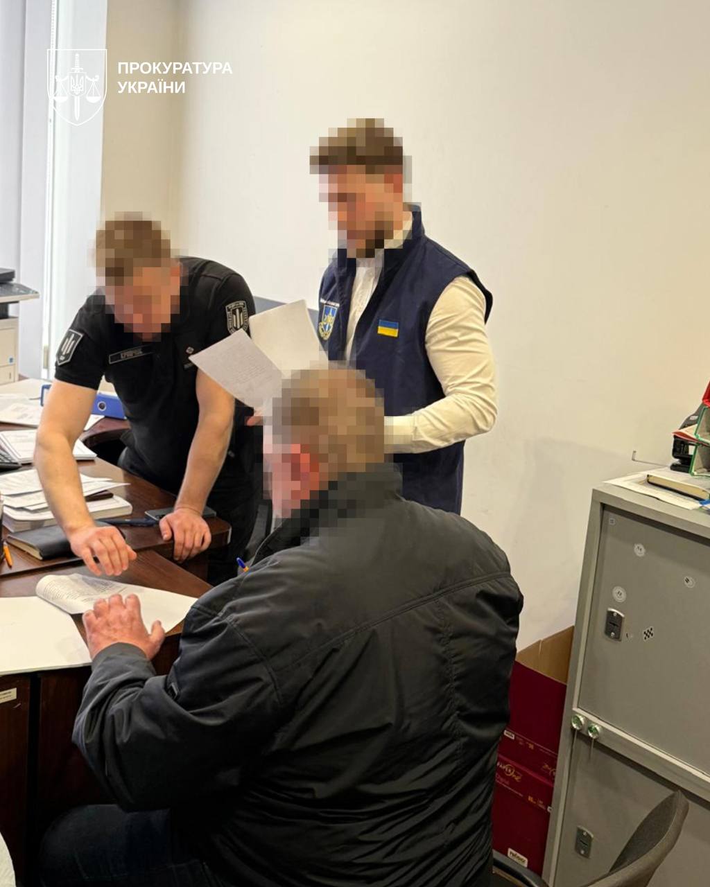 Незаконно заволодівали житлом померлих: судитимуть колишнього голову суду