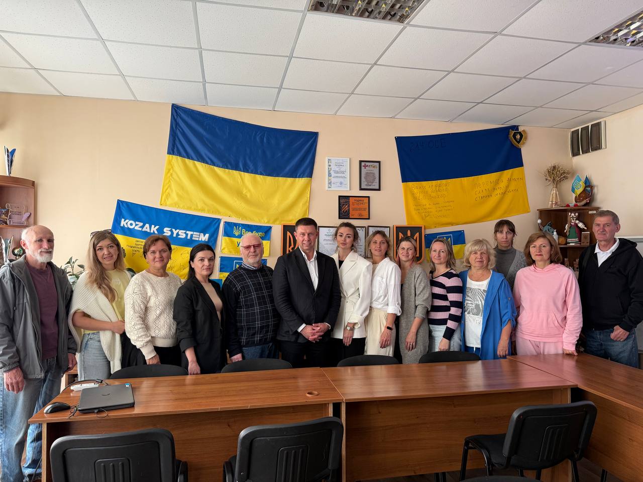 В Ірпені до Дня позашкілля привітали працівників міського центру