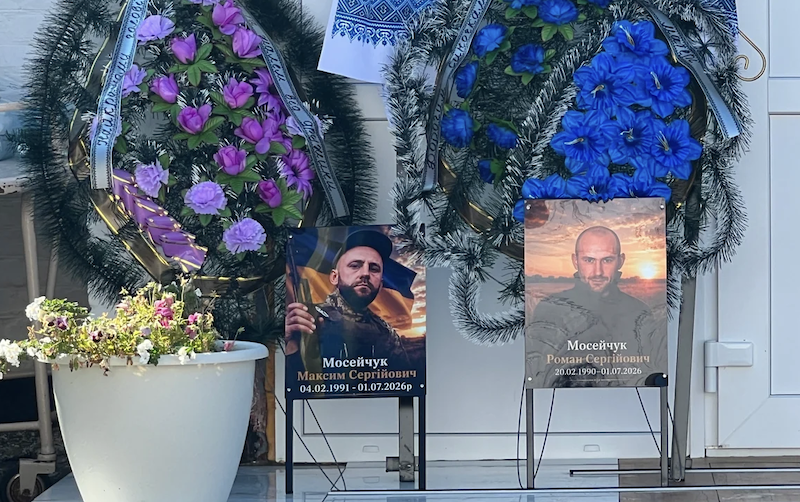 Братів Мосейчуків провели в останню путь на Київщині: триває розслідування їхнього викрадення та вбивства