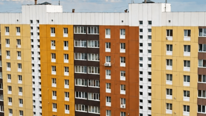 У Бородянці відновлюють дев’ятиповерховий житловий будинок